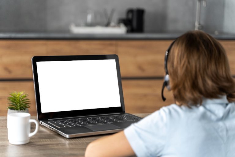 5 Reasons to Buy a Lenovo Laptop