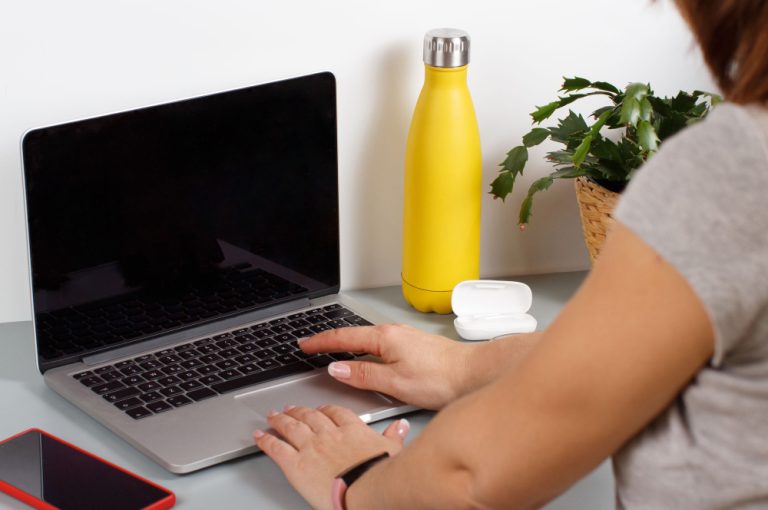 How to Choose the Right Laptop in 2025?